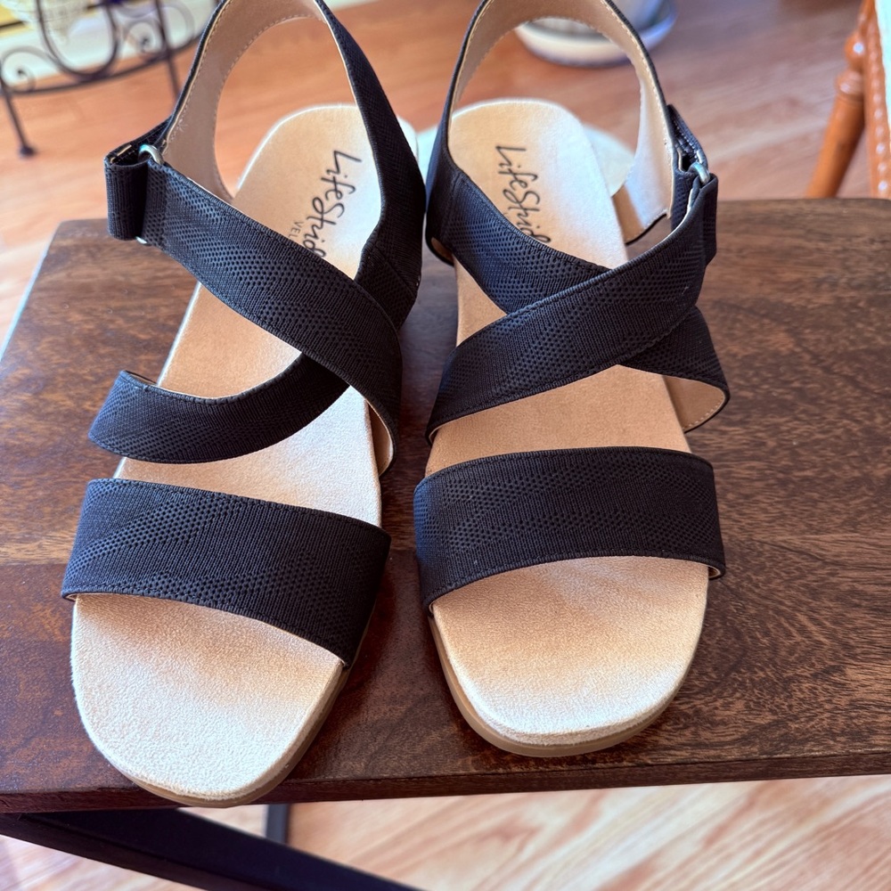 Life Stride Black Strappy Sandals 9M